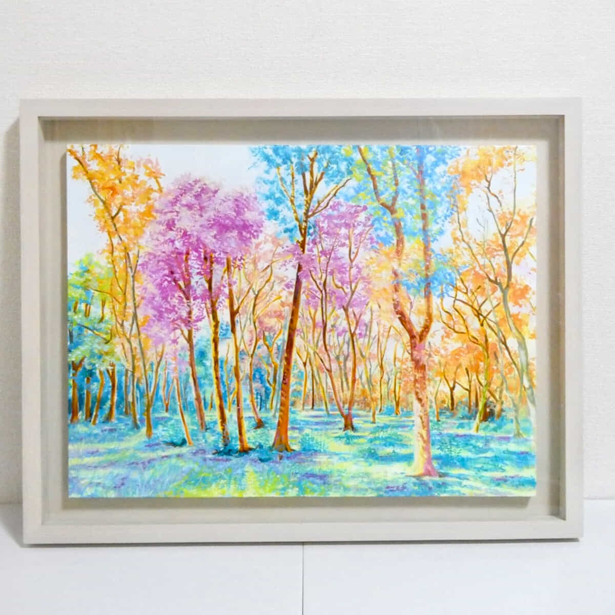 色彩の森 木々の中で