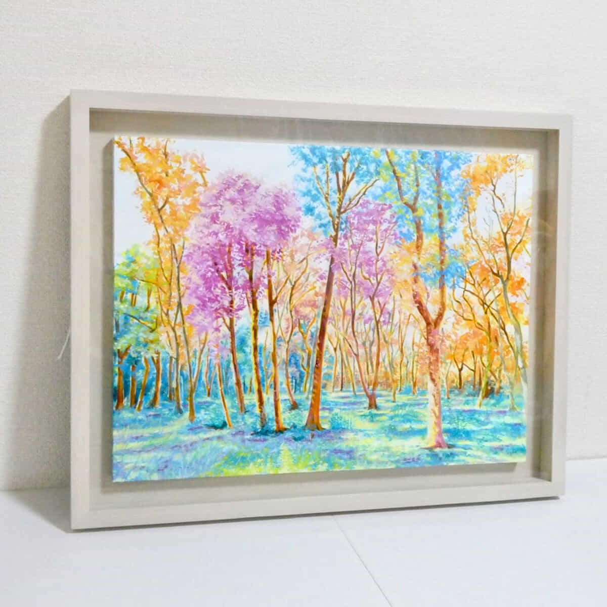 色彩の森 木々の中で-3