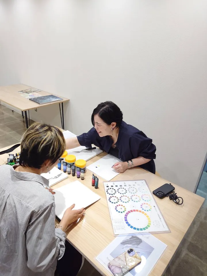 カラーも学べる！テクスチャーアートワークショップ