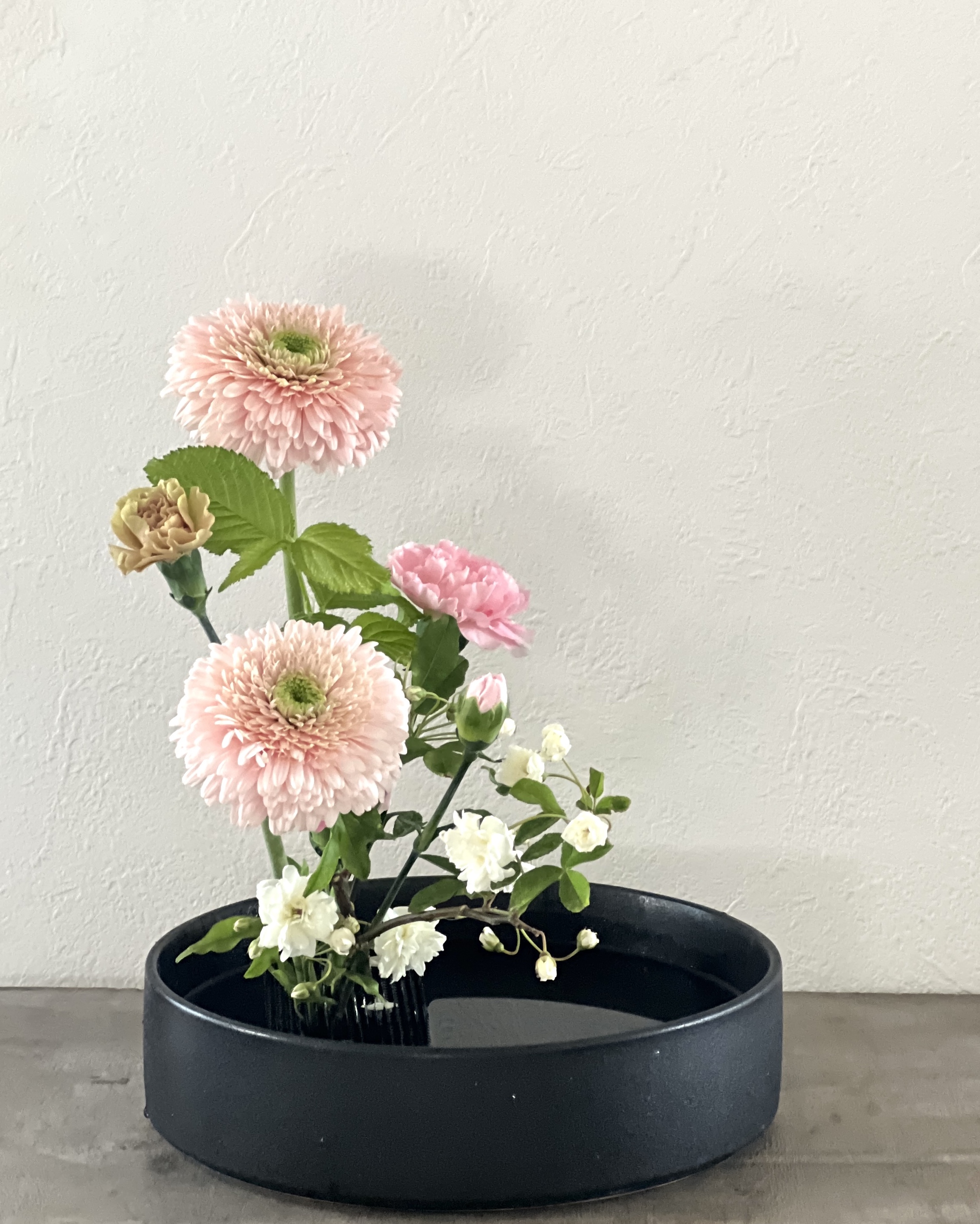 『GWスペシャル企画！季節のお花とふれあう「こどもいけばな教室」』5月4日、5日開催